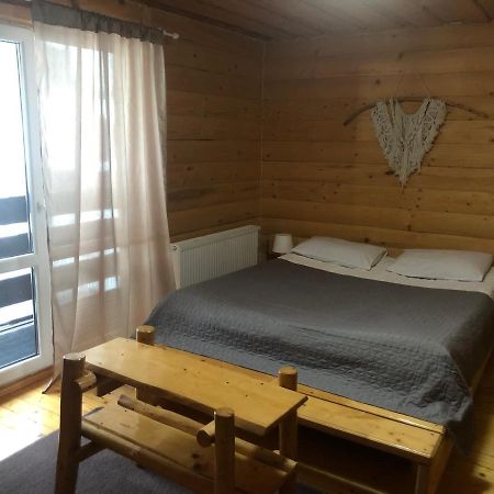 Hotel Круассан à Bukovel Extérieur photo