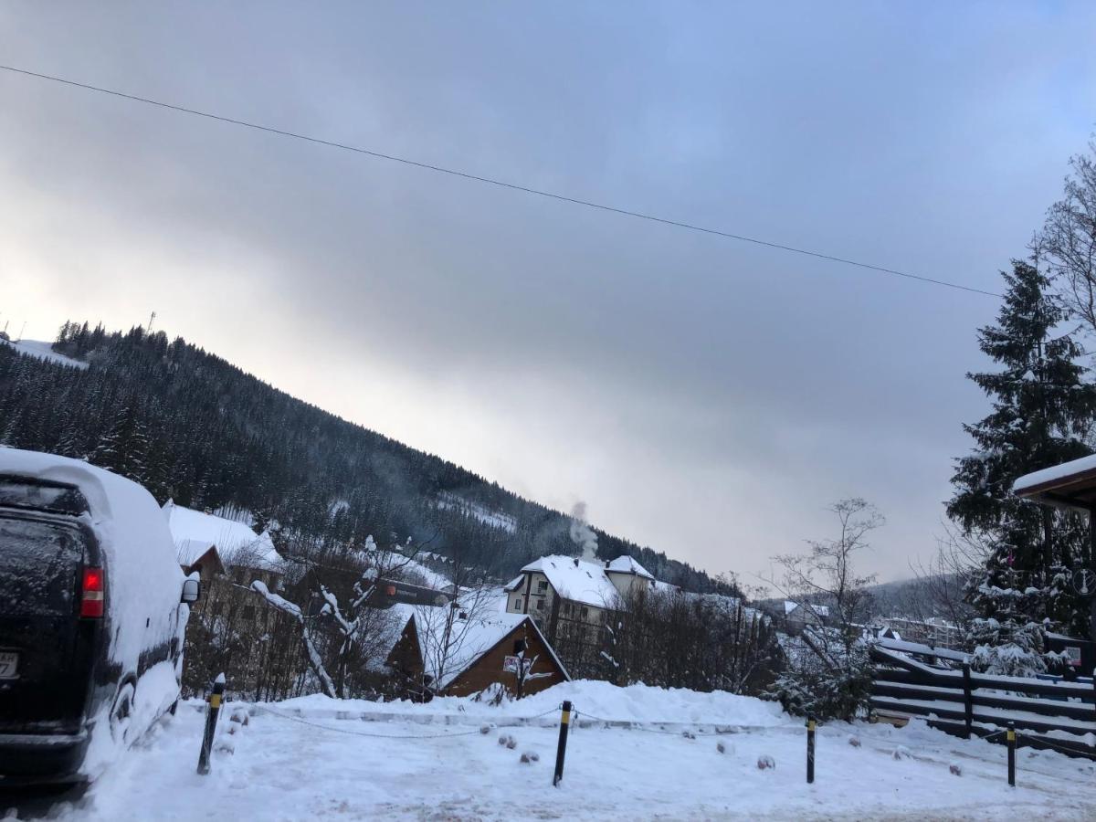 Hotel Круассан à Bukovel Extérieur photo