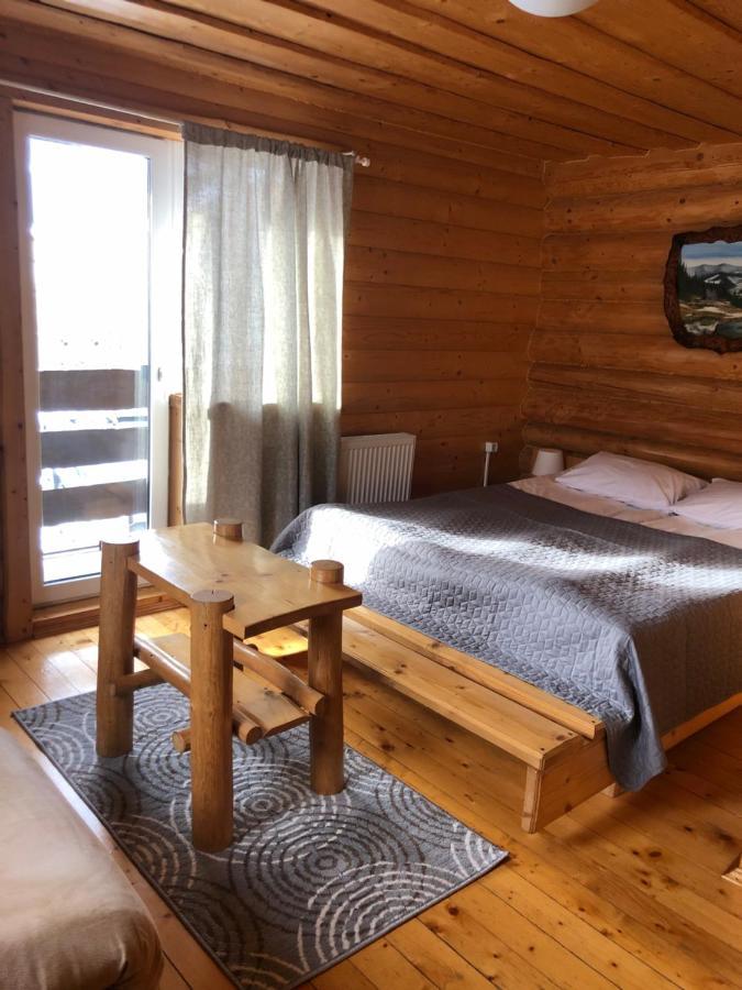 Hotel Круассан à Bukovel Extérieur photo
