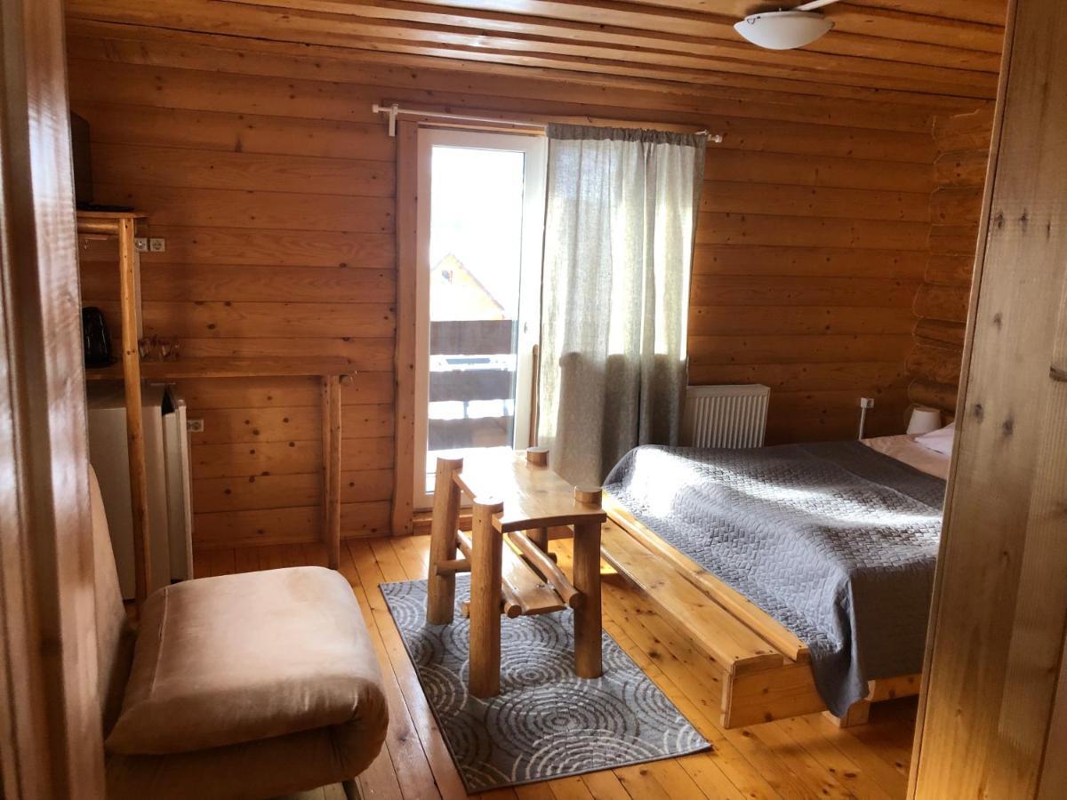 Hotel Круассан à Bukovel Extérieur photo